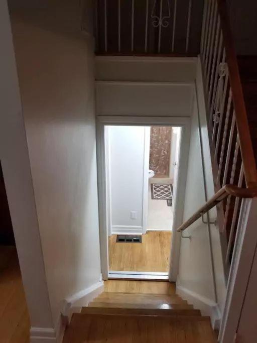 Private Rooms 5 Min Finch West Subway - York University Toronto Eksteriør bilde