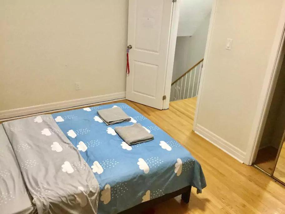 Private Rooms 5 Min Finch West Subway - York University Toronto Eksteriør bilde
